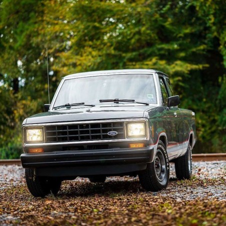 Holley RetroBright LED Headlight Classic White Lens 5 in. x 7 in. Rectangle, 30