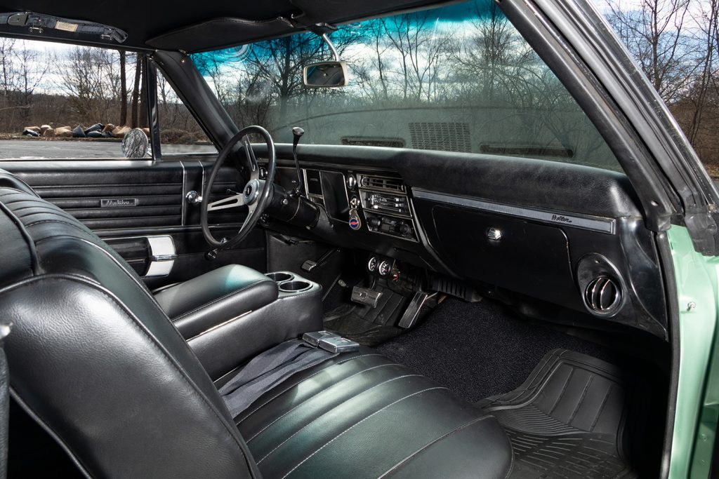 Inside Chevelle Car Photos