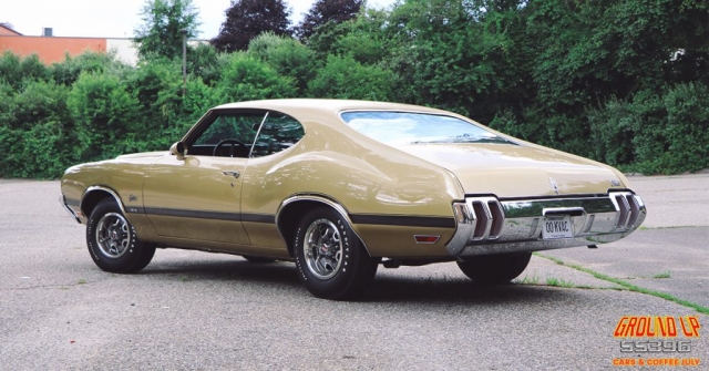 Oldsmobile W-31 442