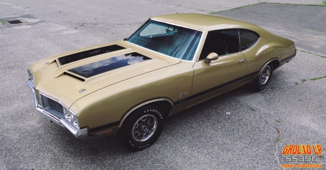Oldsmobile W-31 442