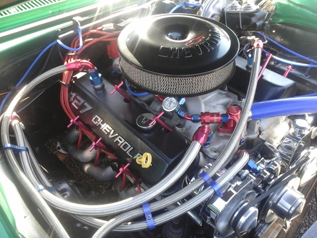 1969 Camaro ZZ427 crate motor with a Holley 870cfm carburetor