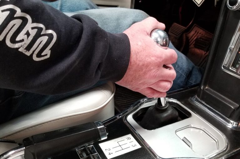 Complete Guide to Muncie Transmissions Ground Up Motors