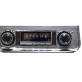 Custom AutoSound USA-740 Radios